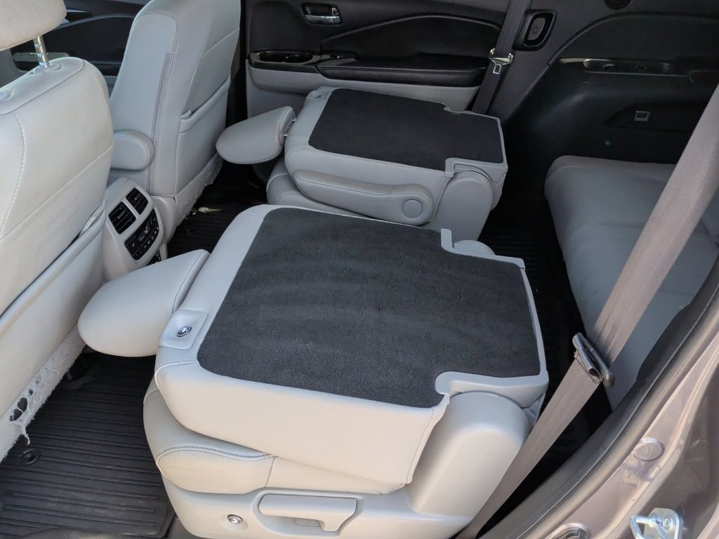 Used 2022 Honda Pilot Touring image 40