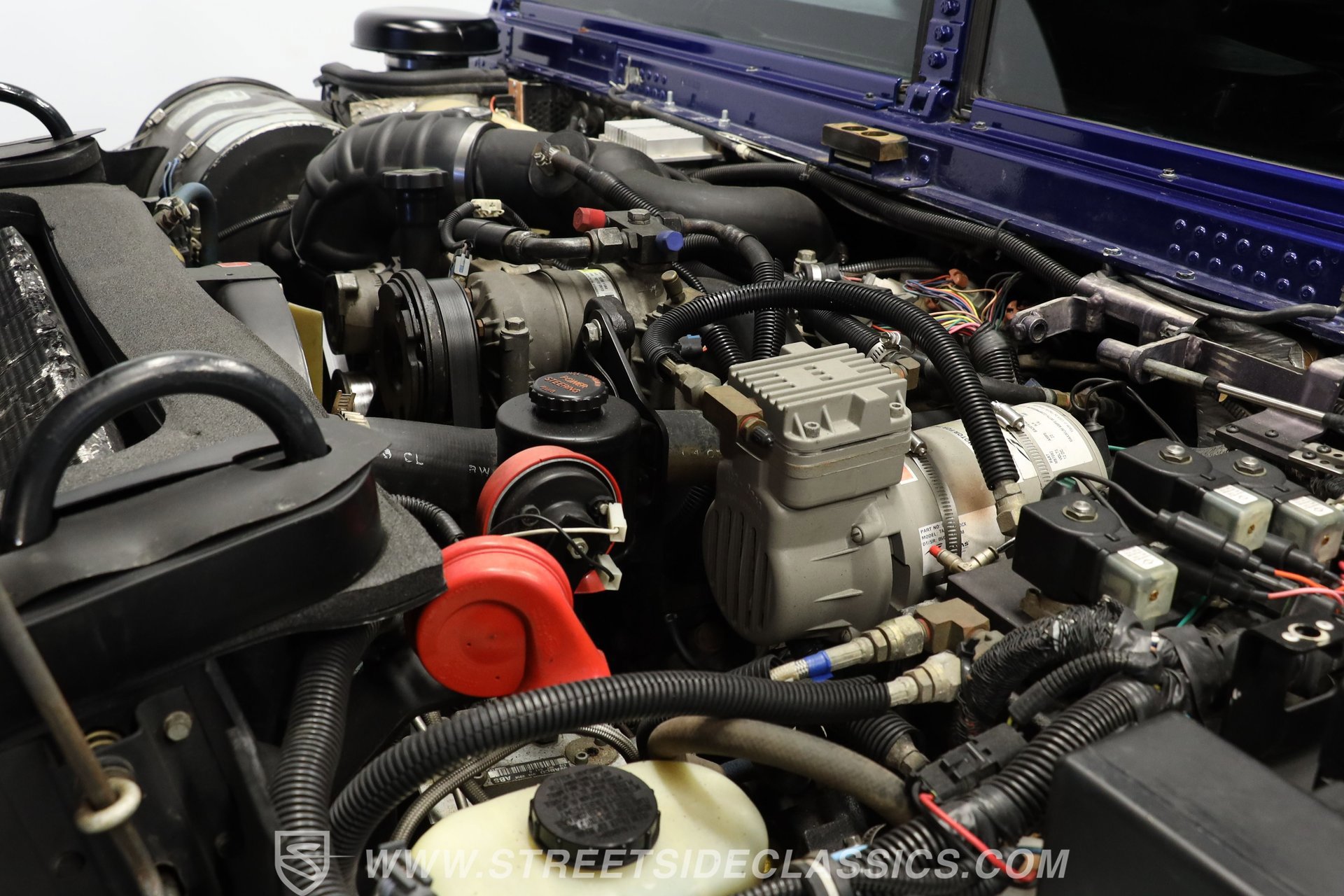 Used 2003 HUMMER H1 2-Door Hard Top image 3