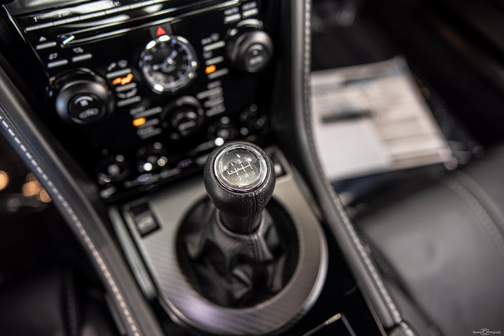 Used 2015 Aston Martin V8 Vantage GT RWD image 34