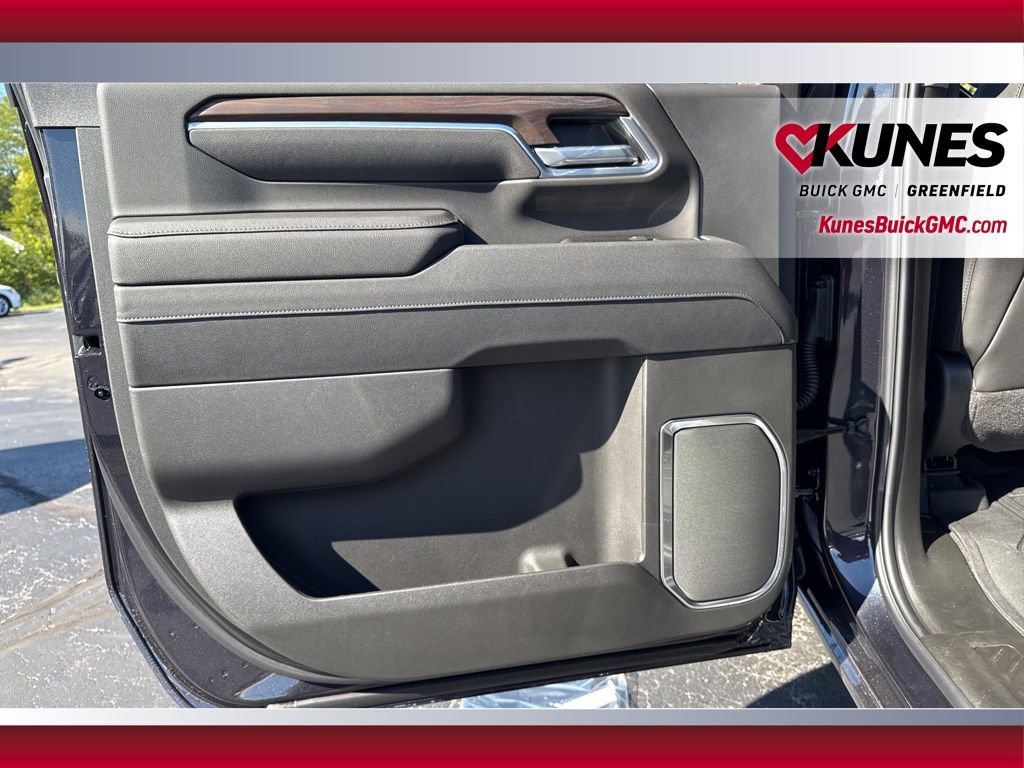 New 2025 GMC Sierra 3500 SLT image 44