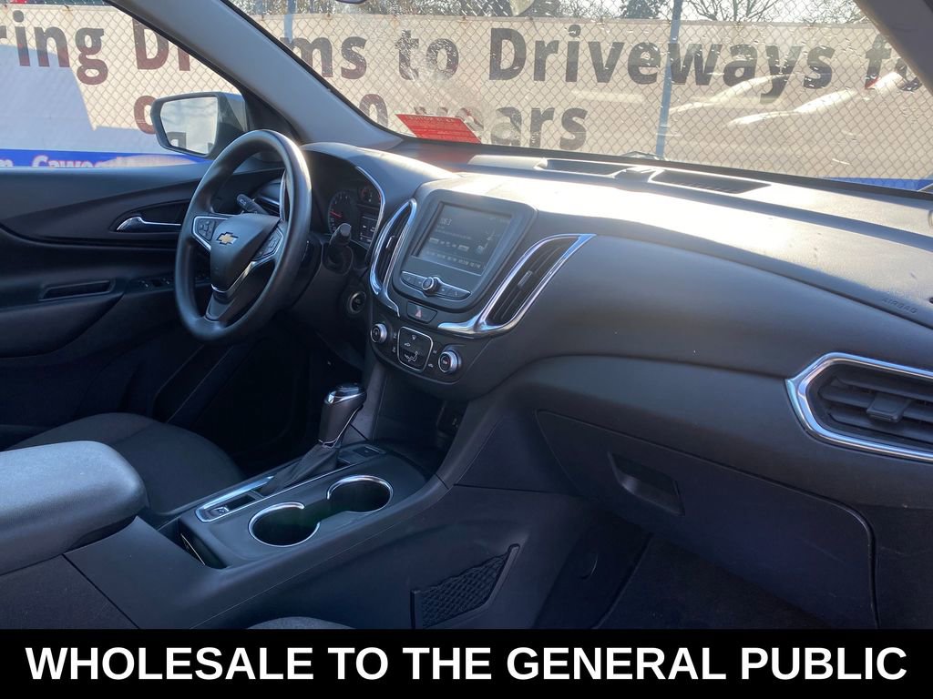Used 2018 Chevrolet Equinox LT AWD/4WD image 17