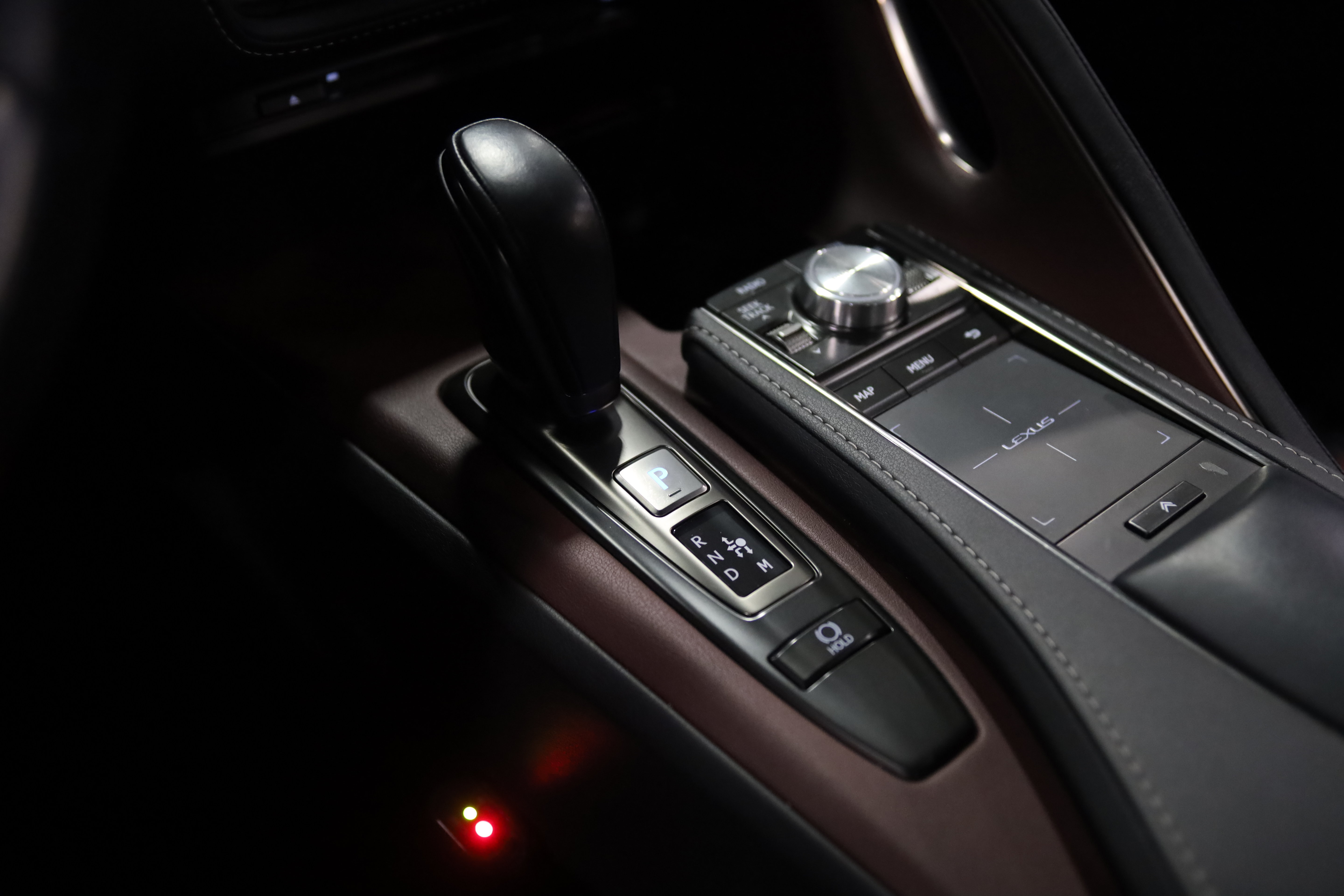 Used 2018 Lexus LC 500 Coupe w/ Sport Package RWD image 33