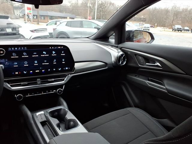 New 2026 Chevrolet Equinox EV LT w/ Comfort Package FWD image 20
