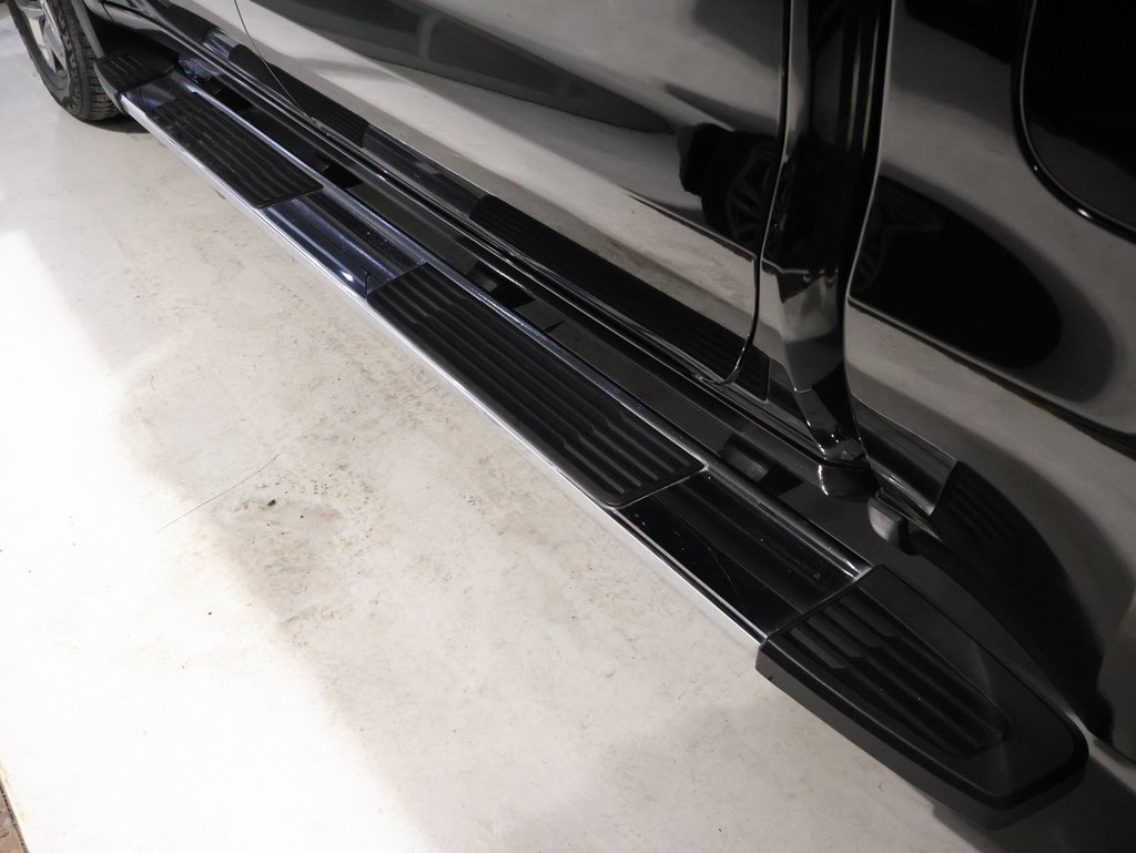 Certified 2023 GMC Sierra 1500 SLT w/ SLT Premium Package image 9