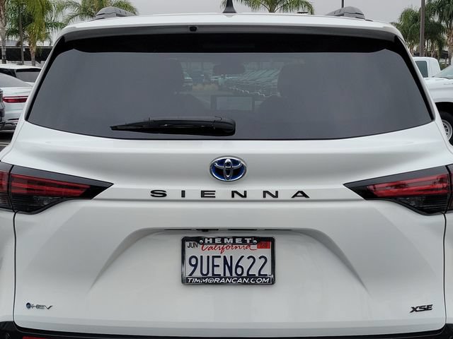 Used 2025 Toyota Sienna XSE FWD image 29