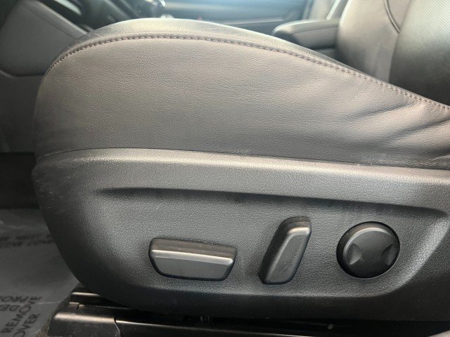 Used 2021 MAZDA MAZDA3 s FWD image 13