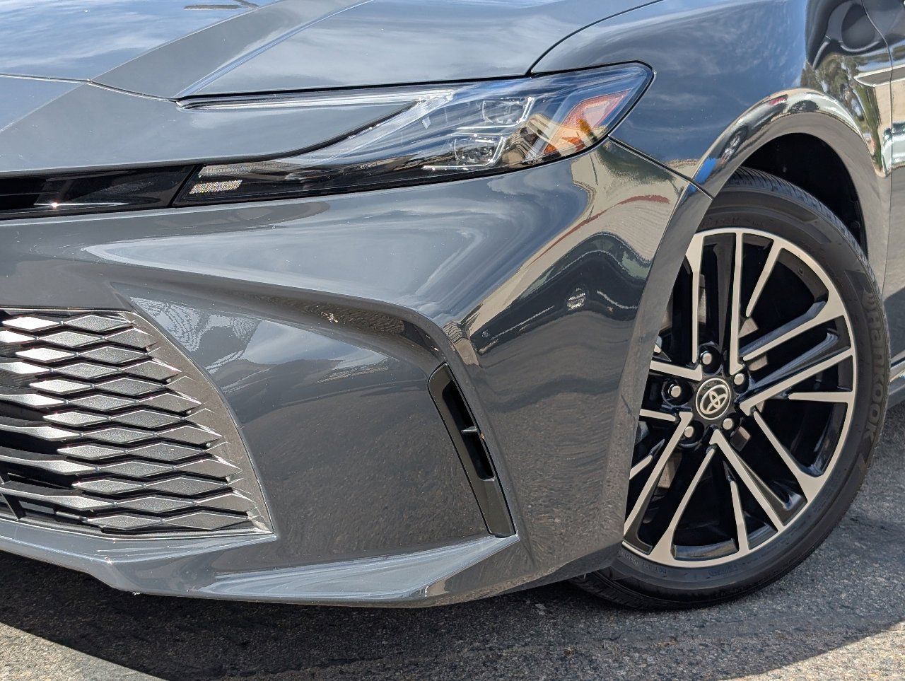 Used 2026 Toyota Camry XLE FWD image 10