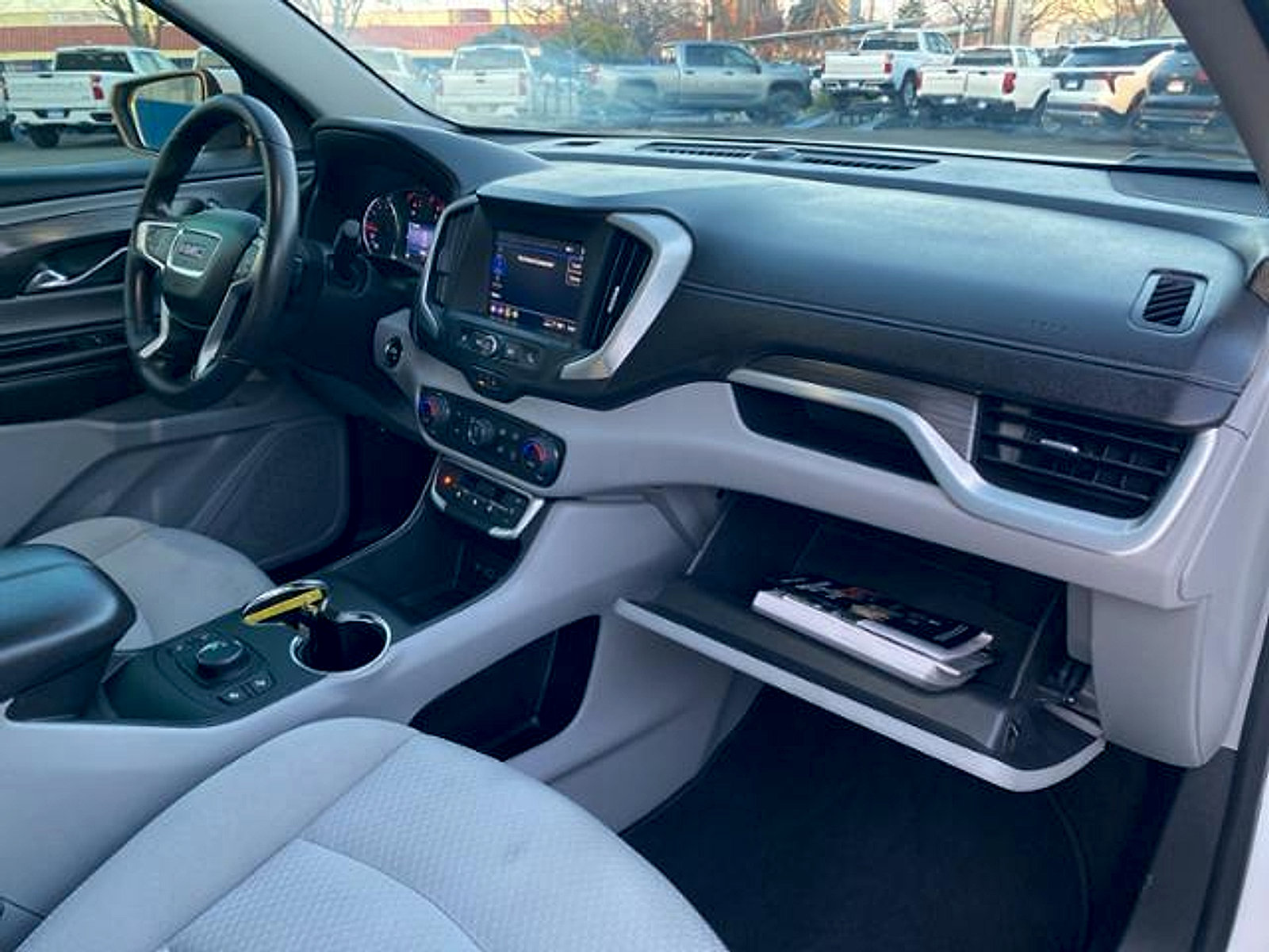 Used 2022 GMC Terrain SLE w/ Driver Convenience Package image 20