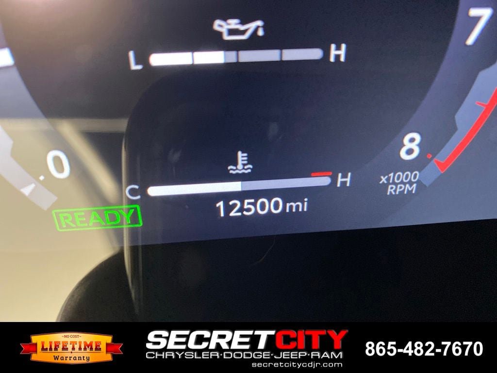 Used 2025 Toyota Tacoma TRD Off-Road AWD/4WD image 17