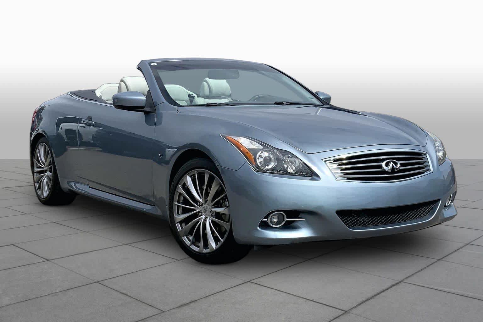 Used 2015 INFINITI Q60 Convertible w/ Premium Package RWD image 3