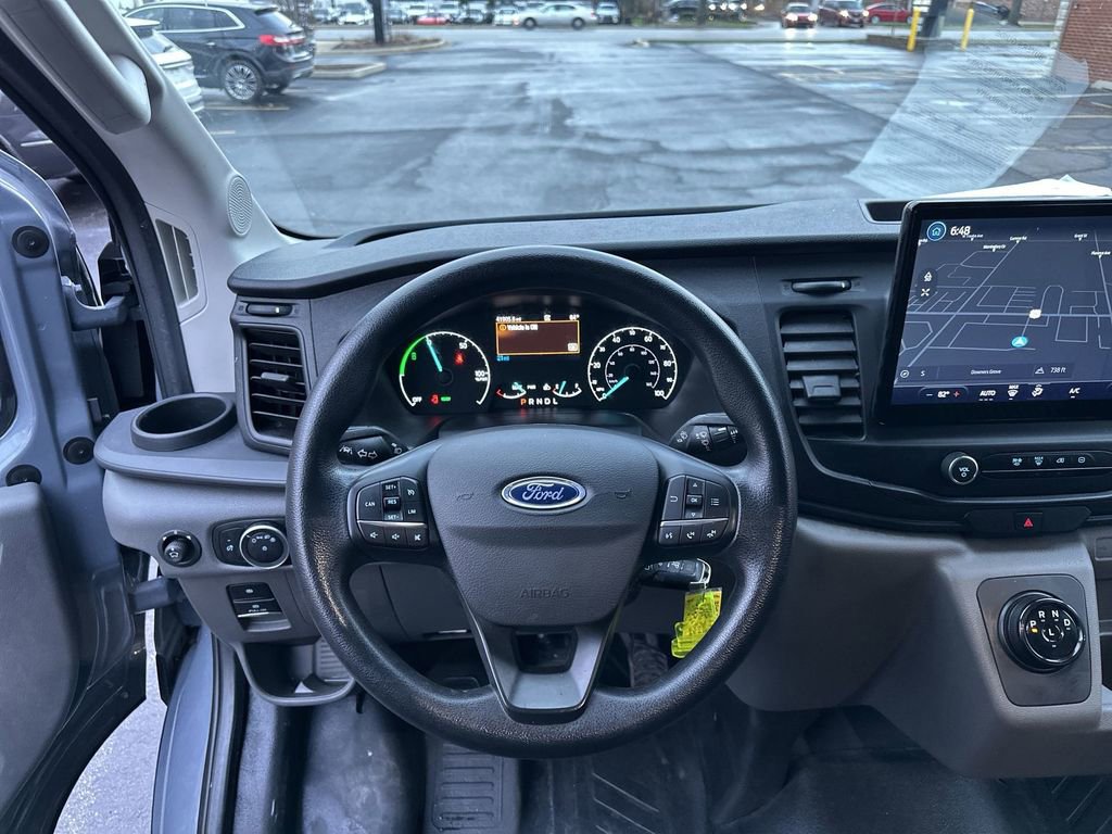 Used 2022 Ford E-Transit 148 High Roof Extended image 11