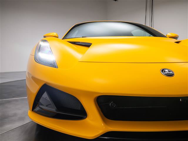 Used 2025 Lotus Emira RWD image 14