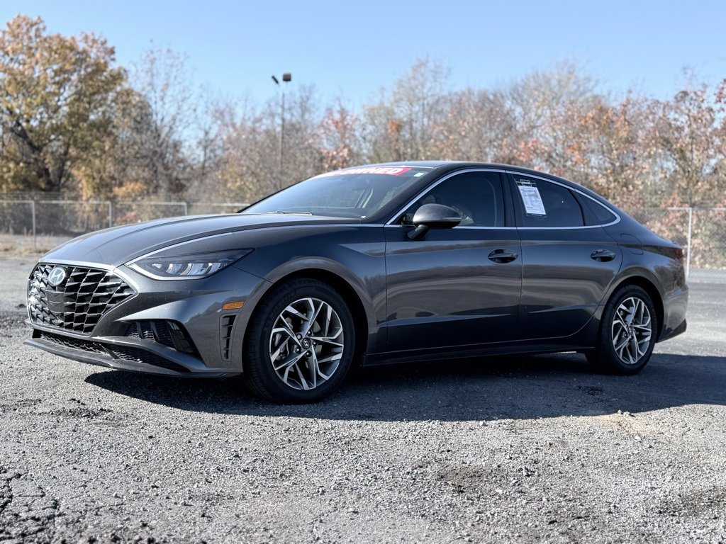 Certified 2023 Hyundai Sonata SEL w/ Preferred Accessory Package image 2