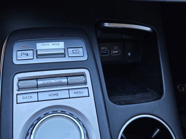 Used 2022 Genesis GV70 2.5T w/ Select Package image 29