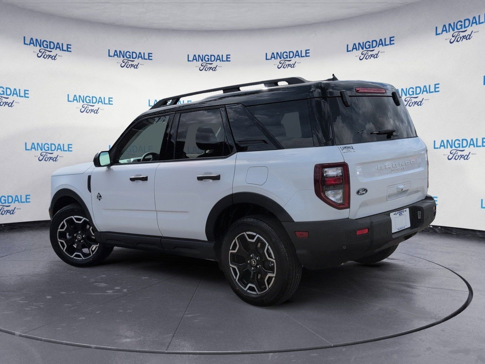 New 2026 Ford Bronco Sport Outer Banks image 9