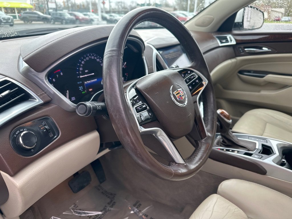 Used 2016 Cadillac SRX Luxury image 25