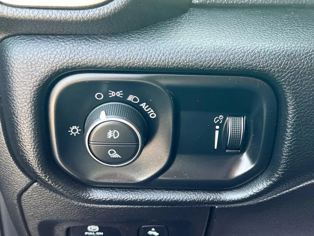 Used 2020 RAM 1500 Rebel w/ Level 2 Equipment Group AWD/4WD image 46