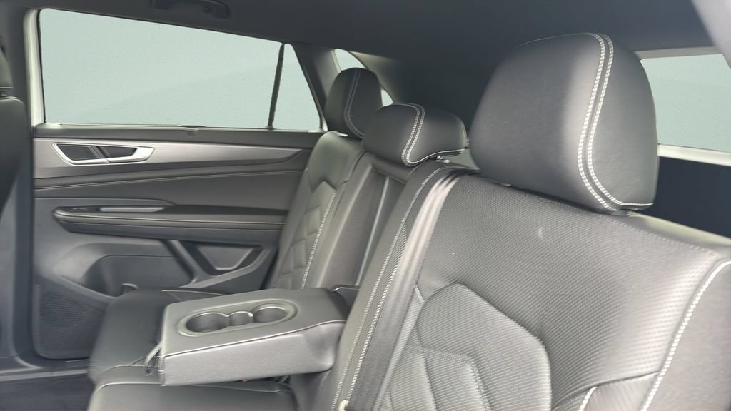 New 2026 Volkswagen Atlas Cross Sport SE FWD image 31