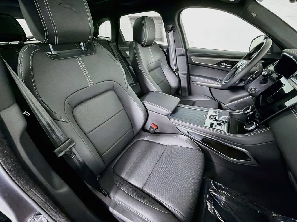 Certified 2025 Jaguar F-PACE R-Dynamic S AWD/4WD image 29
