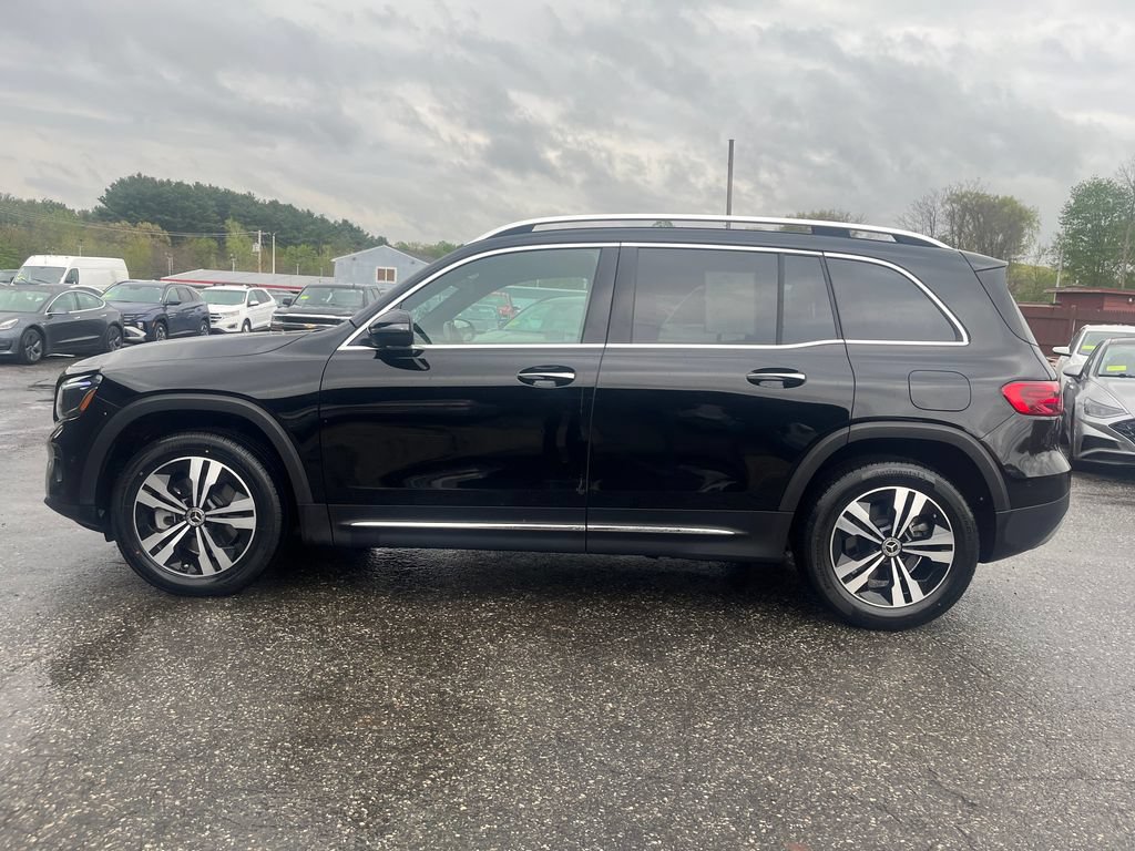 Used 2025 Mercedes-Benz GLB 250 4MATIC image 15