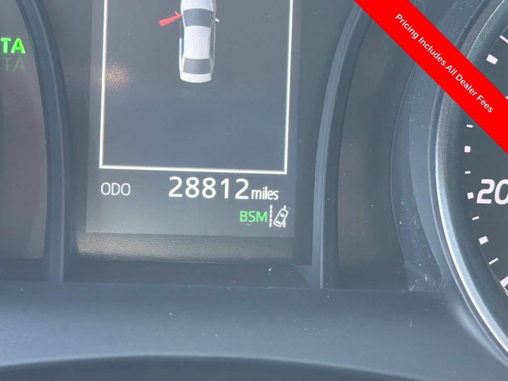 Used 2024 Toyota Camry SE FWD image 13