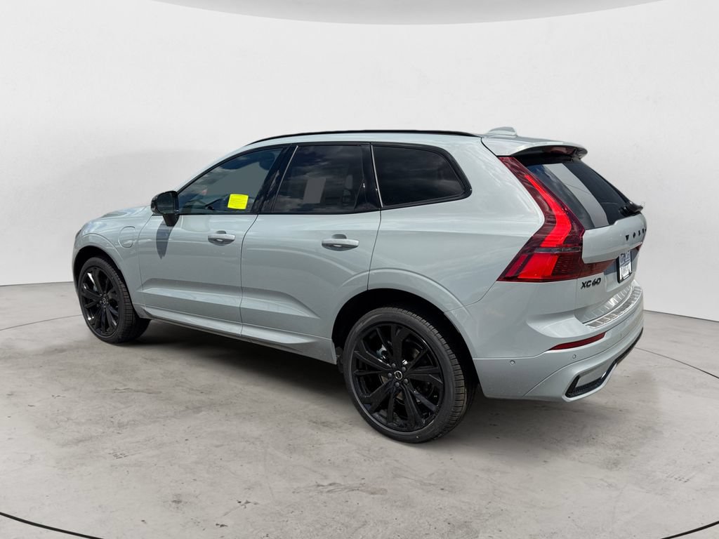 New 2026 Volvo XC60 T8 Ultra w/ Protection Package Premier AWD/4WD image 4