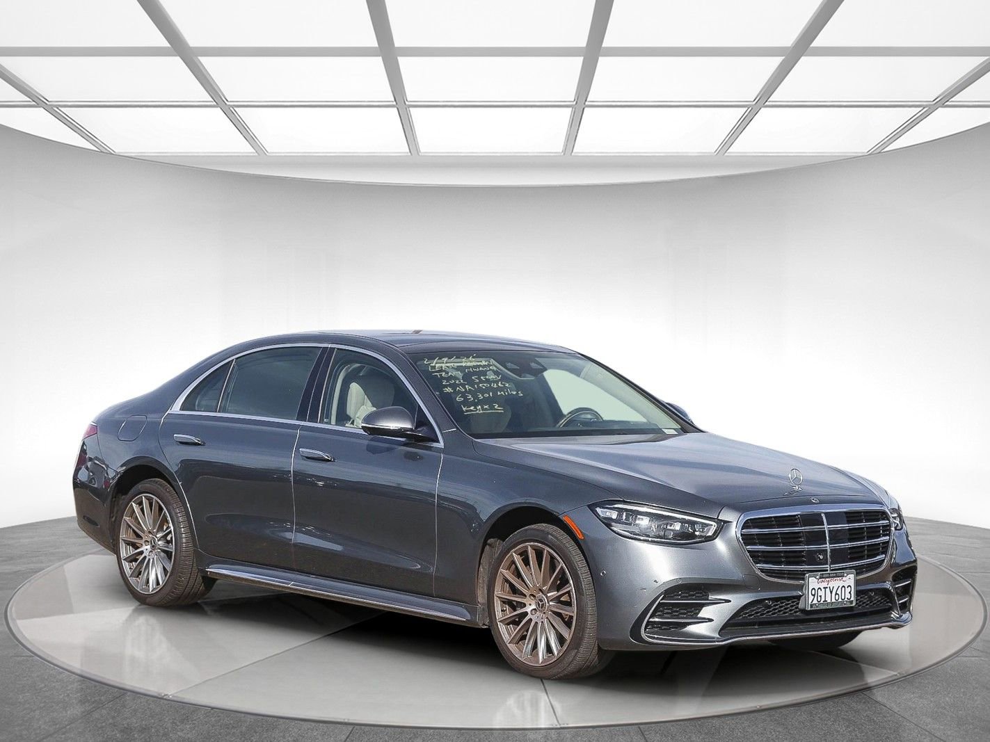 Used 2022 Mercedes-Benz S 500 4MATIC image 4