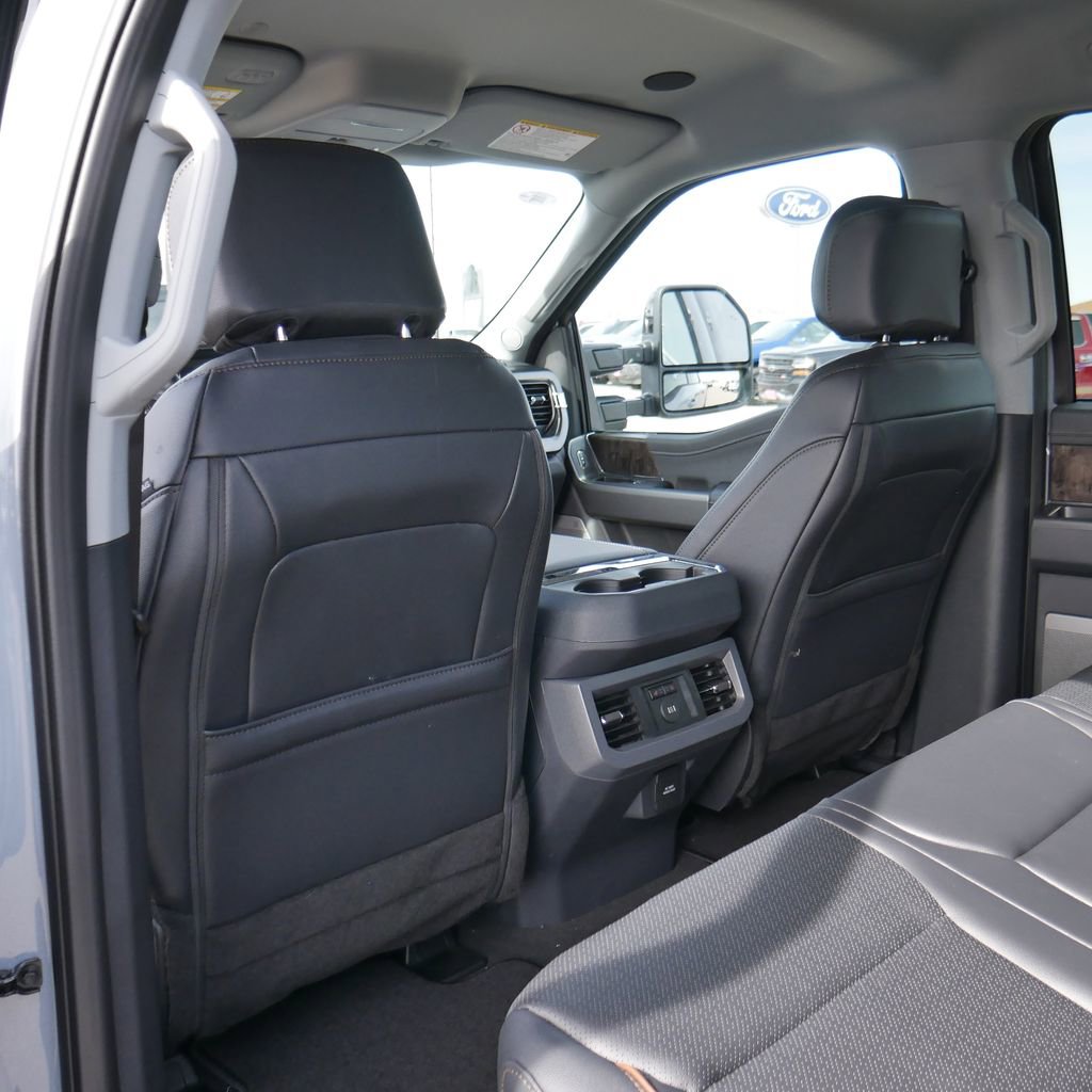 New 2026 Ford F250 Lariat w/ Black Appearance Package image 27
