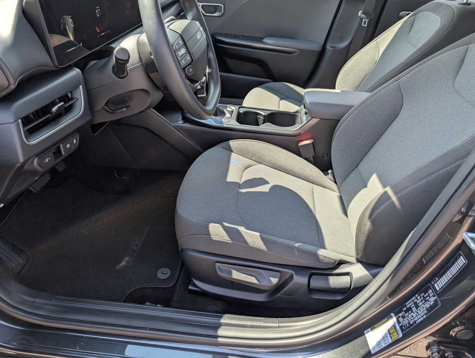 Used 2025 Kia K4 FWD image 14