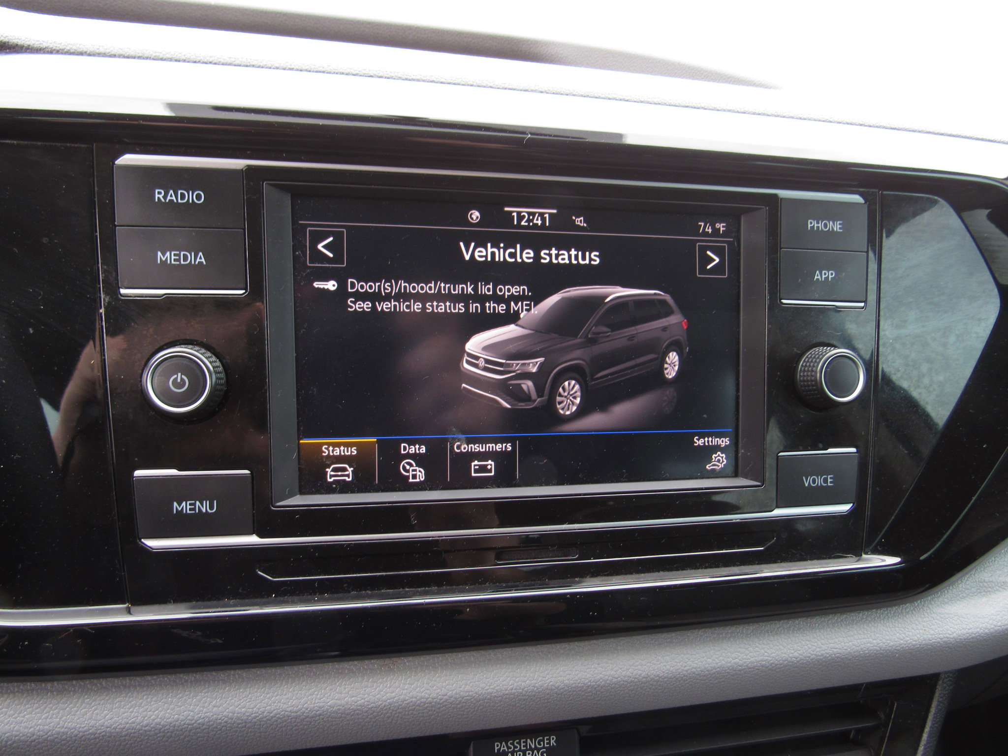 Used 2022 Volkswagen Taos S image 18