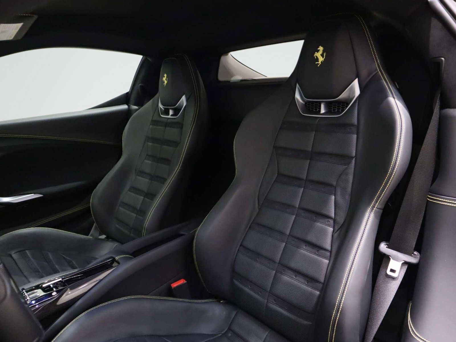 Certified 2025 Ferrari 296 GTB RWD image 19