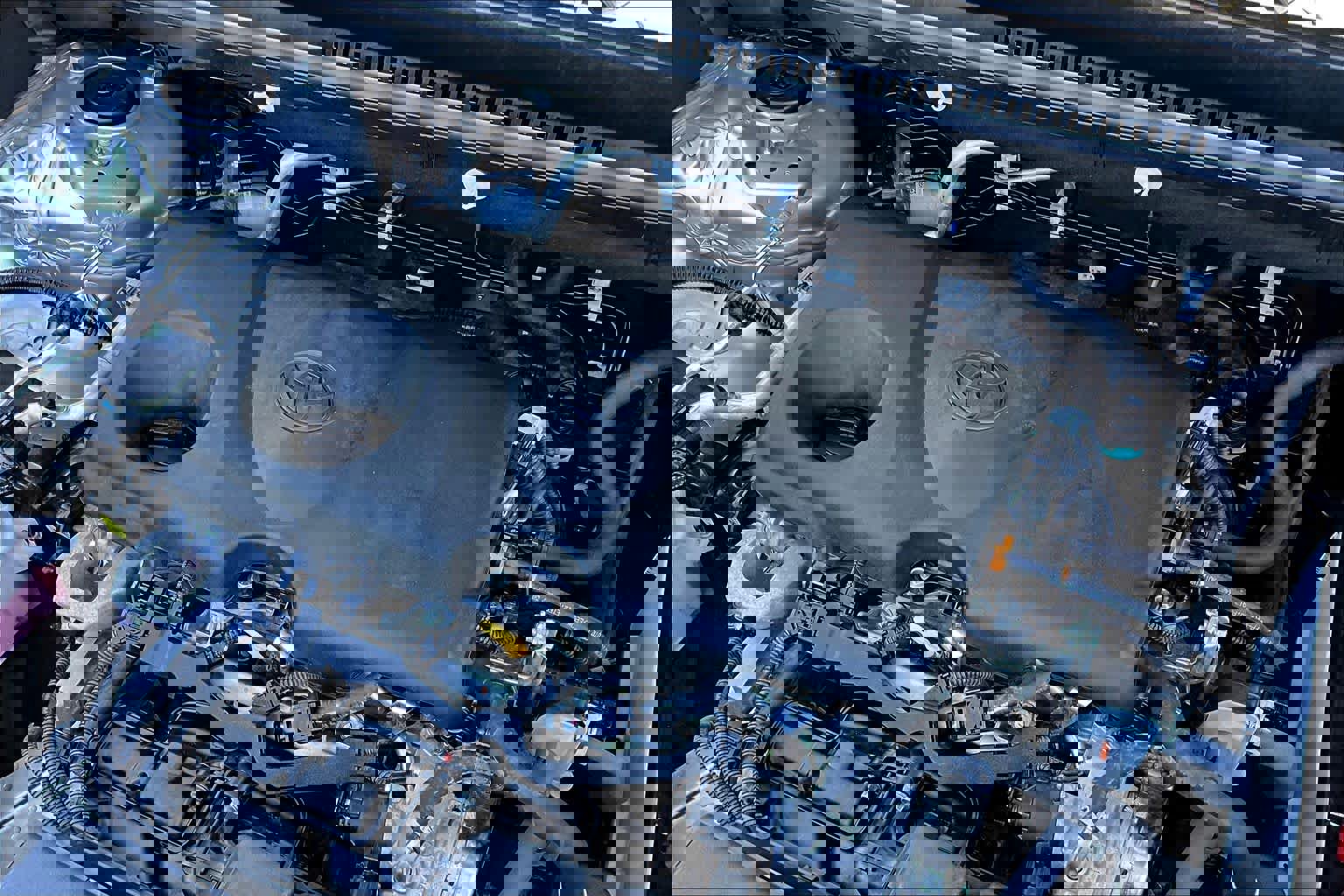 Used 2024 Toyota RAV4 LE image 33