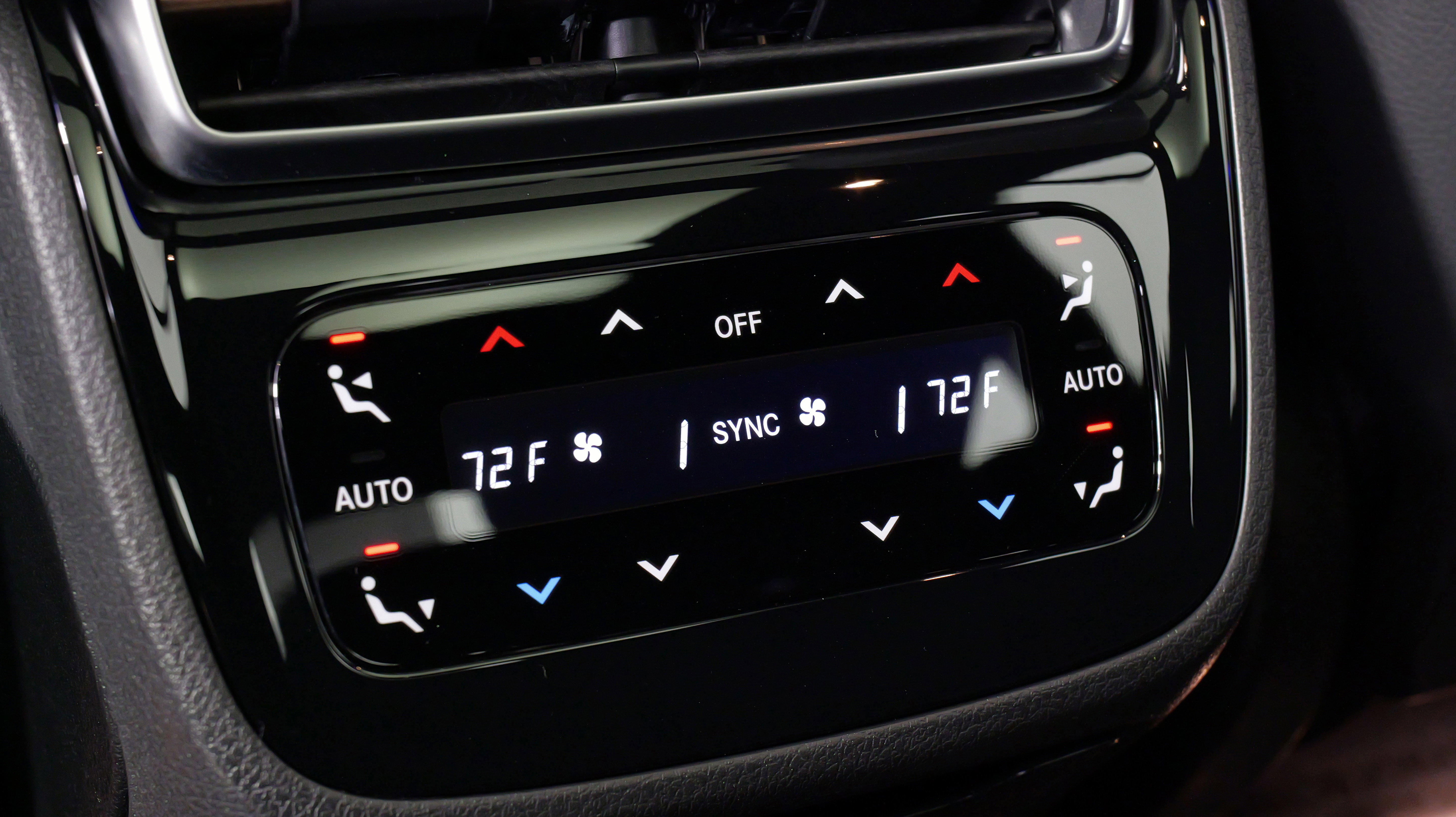 Used 2024 Mercedes-Benz EQE 350+ 4MATIC Sedan image 39