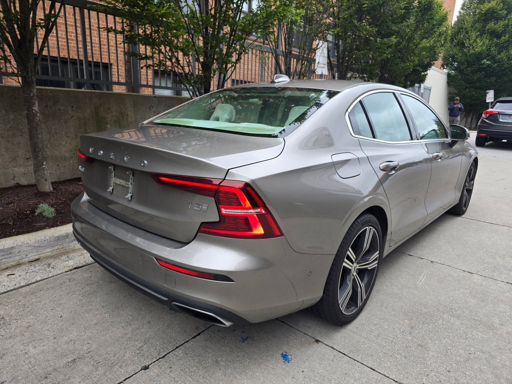 Used 2020 Volvo S60 T5 Inscription w/ Advanced Package FWD image 7