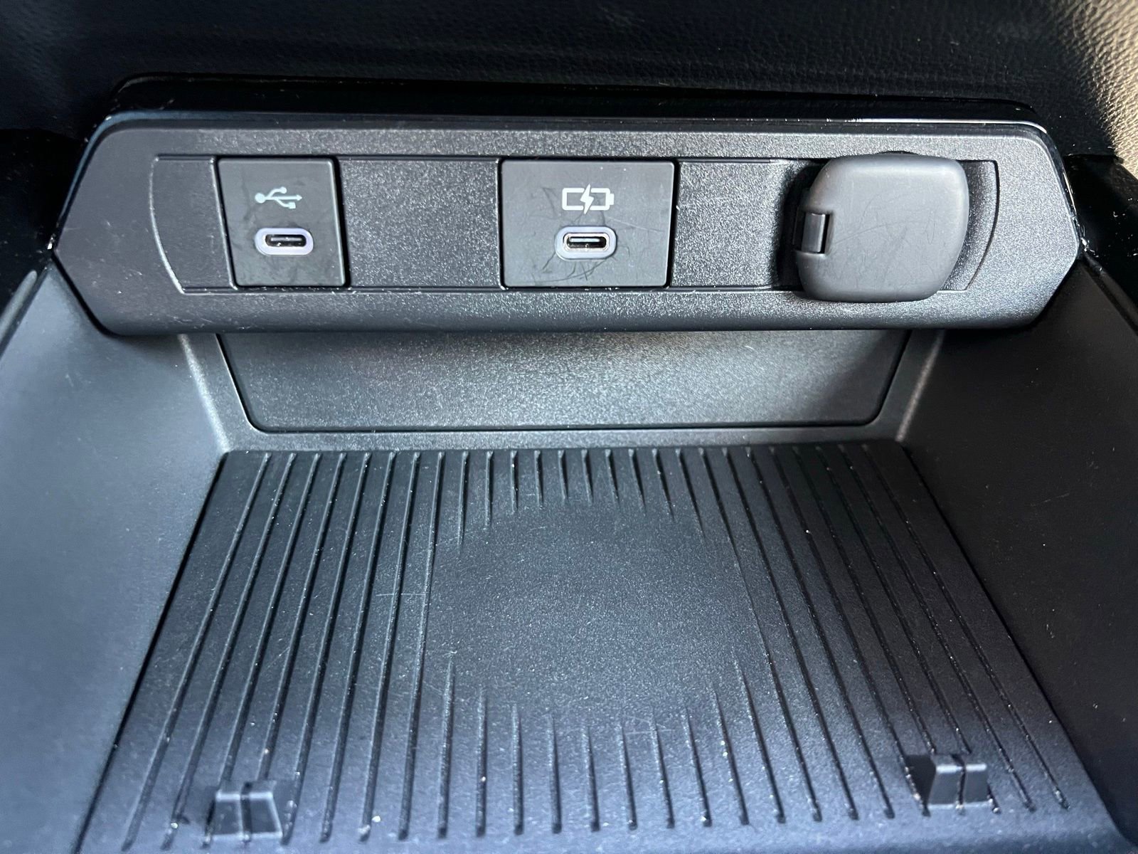 Used 2024 Toyota Prius Prime FWD image 36
