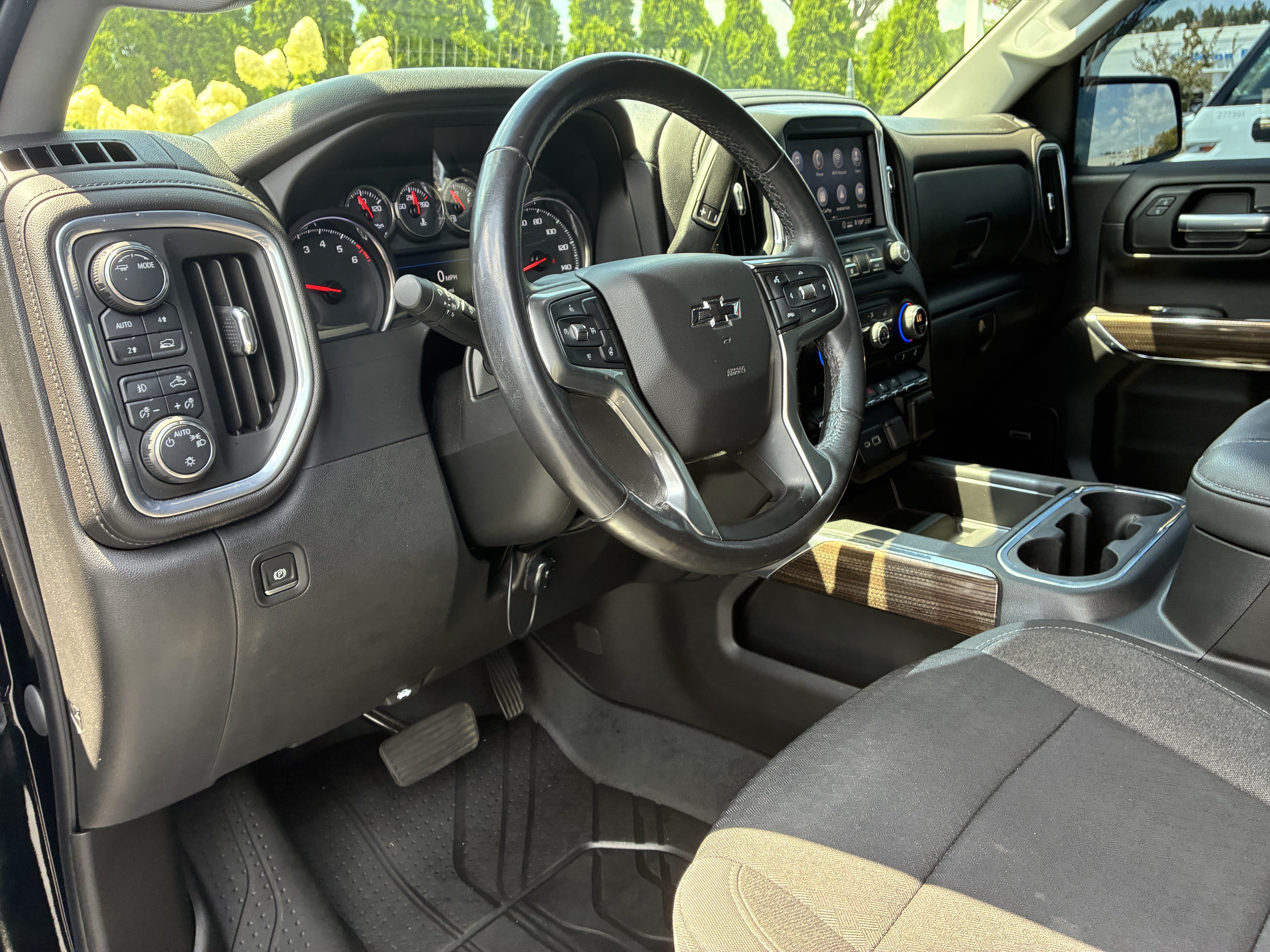 Used 2020 Chevrolet Silverado 1500 RST w/ All-Star Edition AWD/4WD image 23