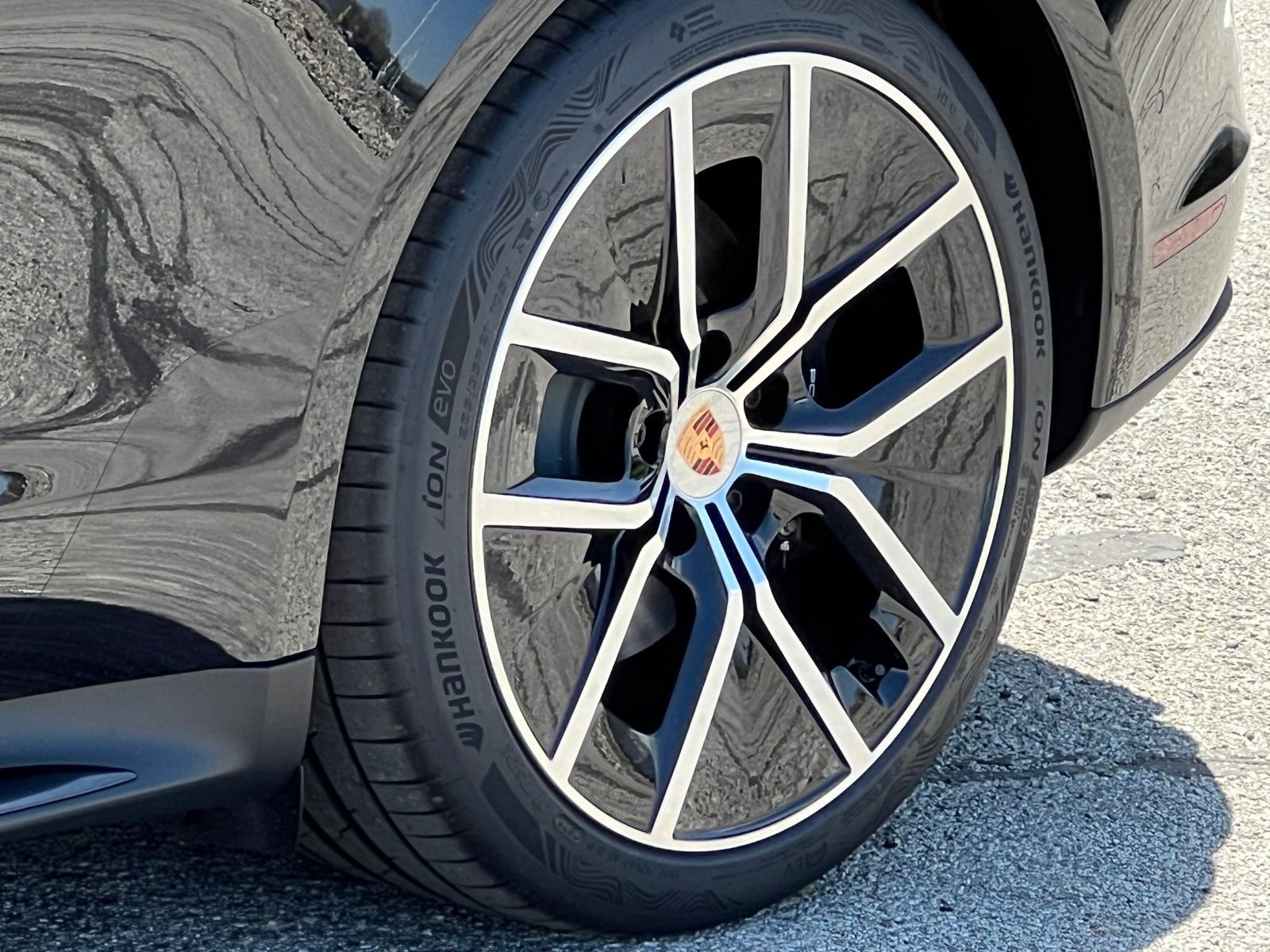 New 2026 Porsche Taycan AWD/4WD image 13