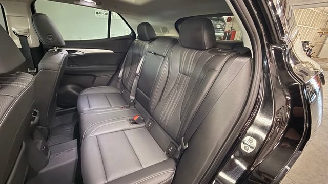 Used 2024 Buick Envision Avenir AWD/4WD image 23