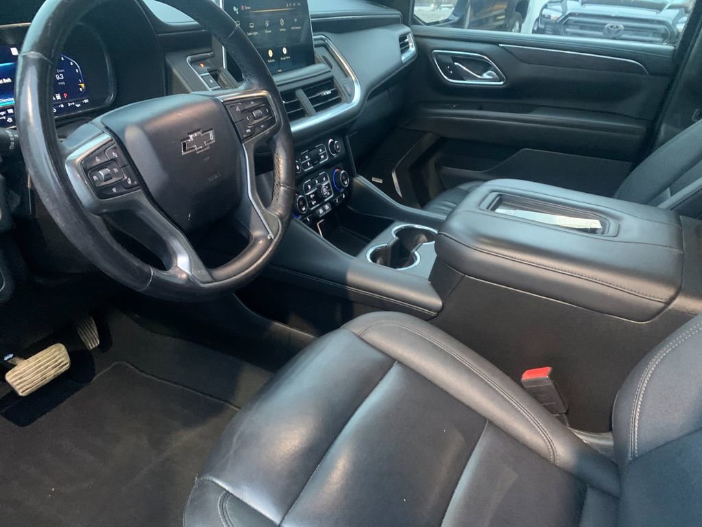 Used 2023 Chevrolet Tahoe Z71 w/ Luxury Package AWD/4WD image 11