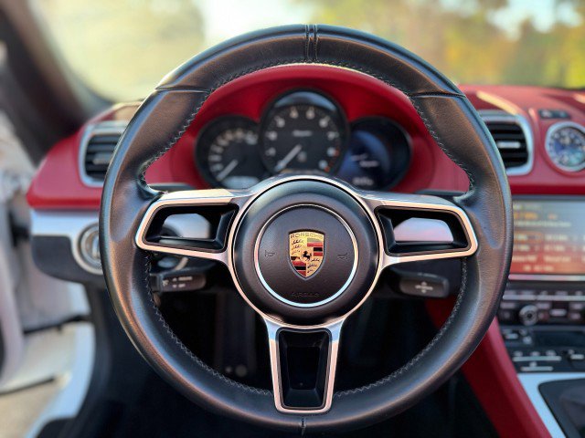 Used 2016 Porsche Boxster Spyder image 24