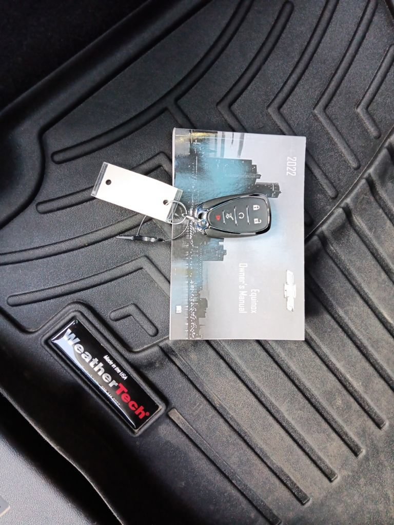 Used 2022 Chevrolet Equinox RS w/ RS Leather Package FWD image 39