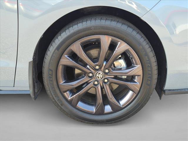 Used 2024 Toyota Sienna XSE FWD image 21