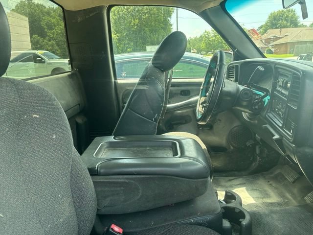 Used 2002 Chevrolet Silverado 2500 2WD Regular Cab image 14