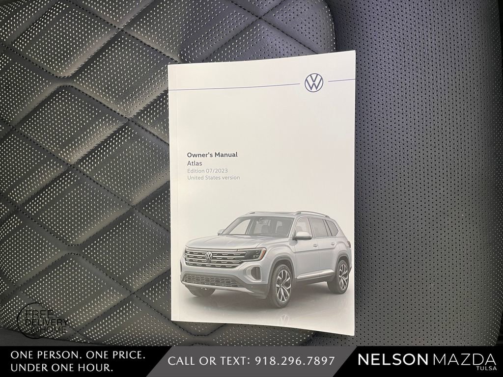 Used 2024 Volkswagen Atlas SEL Premium R-Line image 54