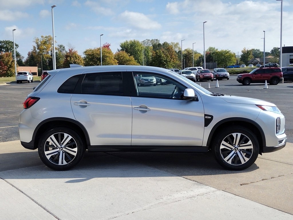 New 2025 Mitsubishi Outlander Sport ES image 13