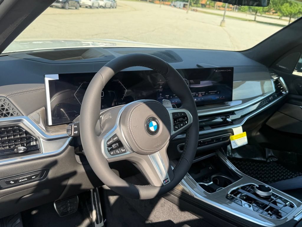 New 2027 BMW X7 xDrive40i w/ Executive Package AWD/4WD image 11
