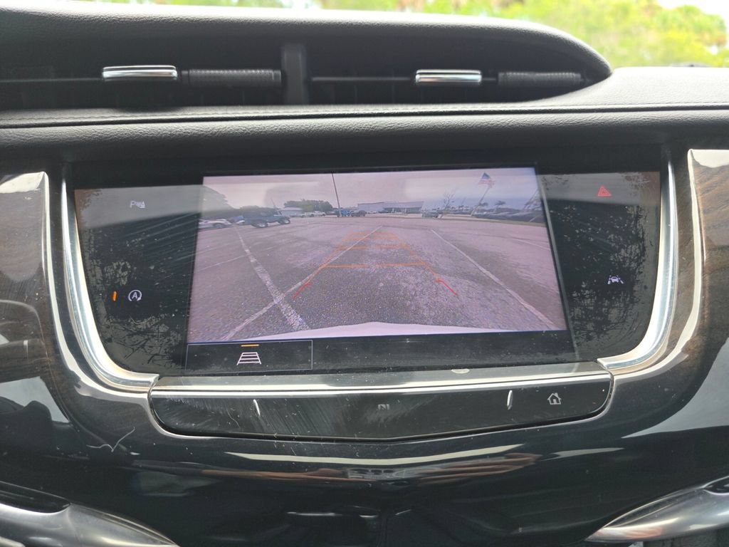 Used 2021 Cadillac XT6 Premium Luxury FWD image 38