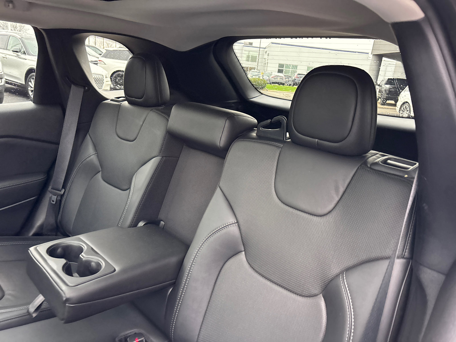 Used 2021 Jeep Cherokee Latitude Lux w/ Sun & Sound Group image 27
