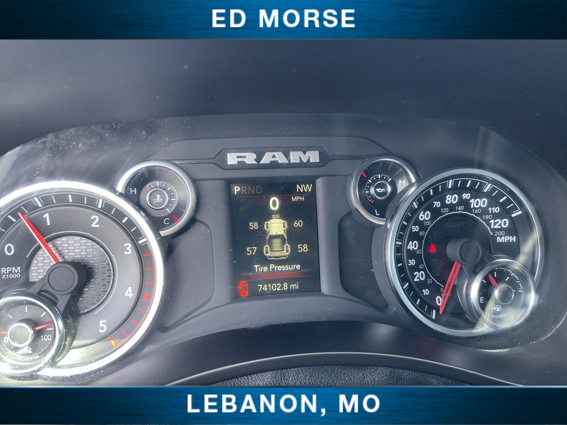 Used 2024 RAM 2500 Tradesman w/ Chrome Appearance Group AWD/4WD image 12