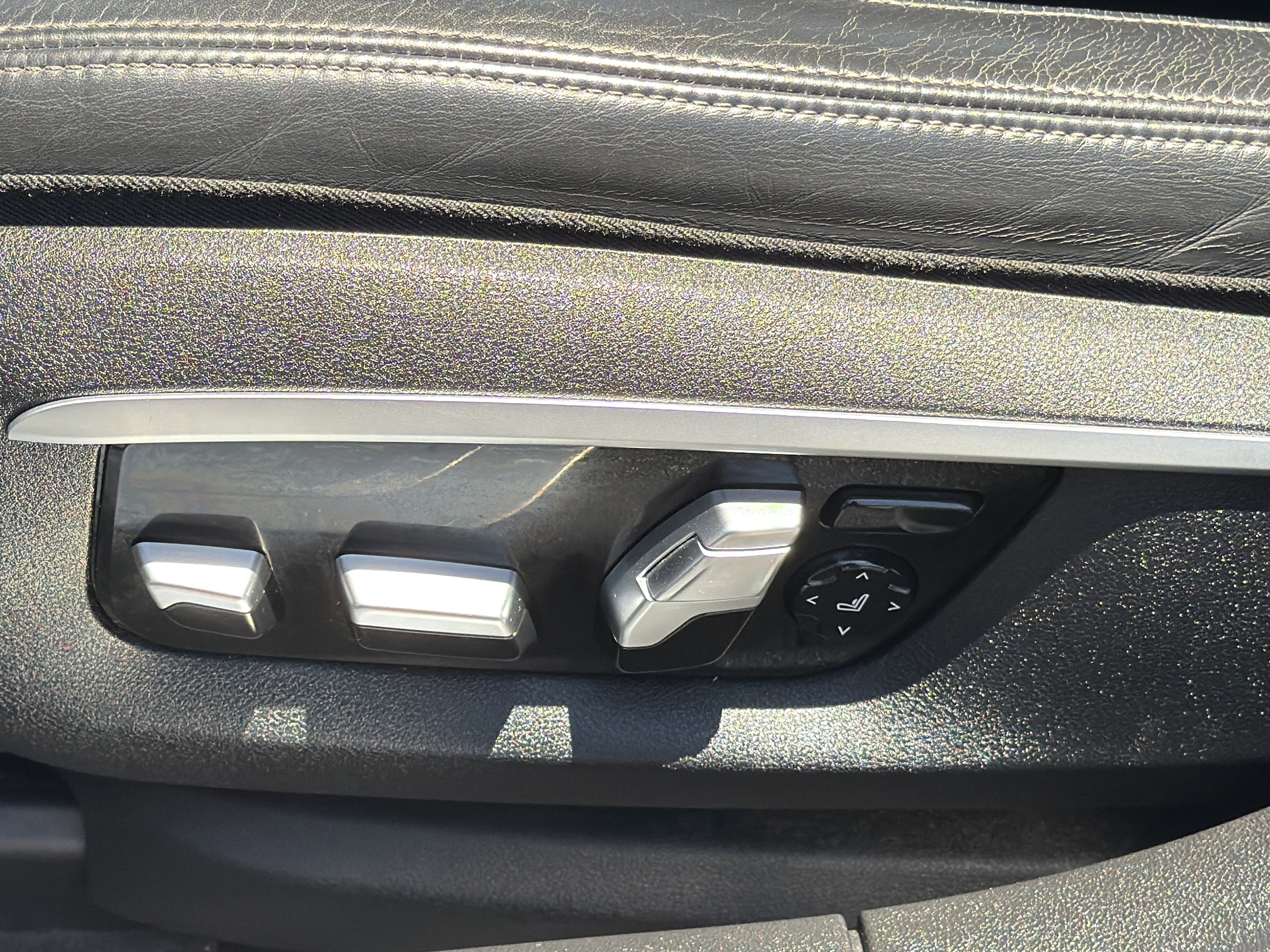 Used 2017 BMW 750i xDrive AWD/4WD image 19